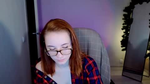 Snapshot of little_pretty_woman chatting on February 20, 2025, 1:14 am little_pretty_woman online show from February 20, 2025, 1:14 am