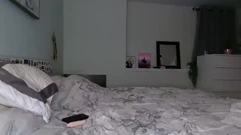 little redxx online show from February 11, 2025, 3:18 am