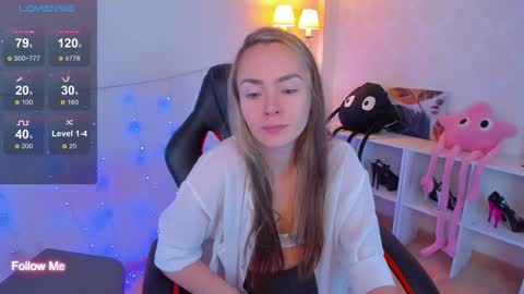 Snapshot of little_rockk chatting on October 6, 2025, 4:21 am little_rockk online show from October 6, 2025, 4:21 am