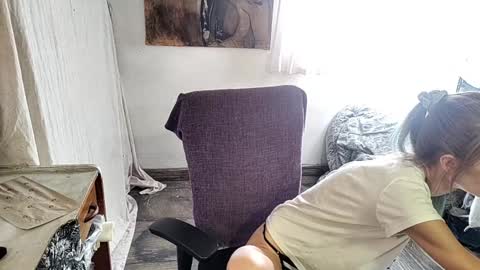 Snapshot of little_savage chatting on January 19, 2025, 8:41 pm little_savage online show from January 19, 2025, 8:41 pm