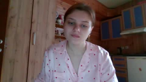 little_shygirl_ online show from October 18, 2025, 4:59 am