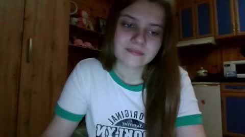 little_shygirl_ online show from November 26, 2025, 9:16 pm