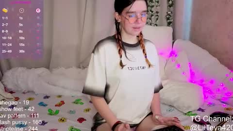 Snapshot of little_teya chatting on September 15, 2025, 9:31 am little Teya online show from September 15, 2025, 9:31 am