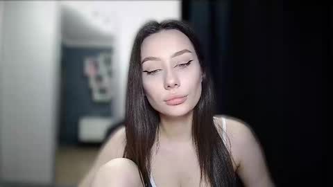 Snapshot of little_witch_777 chatting on December 2, 2024, 6:52 am Alice online show from December 2, 2024, 6:52 am