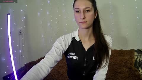 Snapshot of littleahwitch chatting on March 6, 2025, 1:46 pm LittleAhWitch online show from March 6, 2025, 1:46 pm