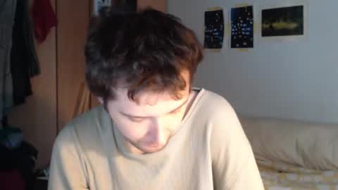 Snapshot of littlealien7 chatting on October 24, 2025, 9:22 pm littlealien7 online show from October 24, 2025, 9:22 pm