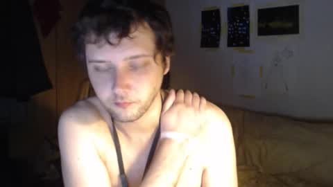 Snapshot of littlealien7 chatting on October 26, 2025, 8:09 am littlealien7 online show from October 26, 2025, 8:09 am