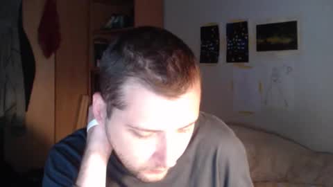 Snapshot of littlealien7 chatting on November 14, 2025, 7:07 am littlealien7 online show from November 14, 2025, 7:07 am