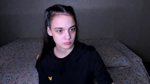 Snapshot of littleashleyy chatting on December 22, 2024, 1:11 pm littleashleyy online show from December 22, 2024, 1:11 pm