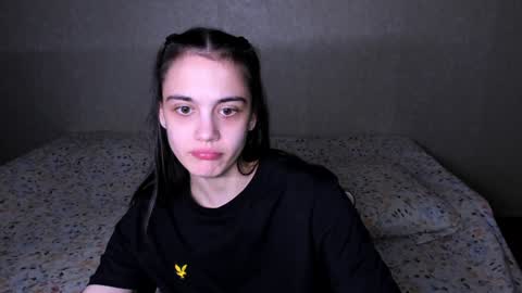 Snapshot of littleashleyy chatting on December 22, 2024, 4:17 pm littleashleyy online show from December 22, 2024, 4:17 pm