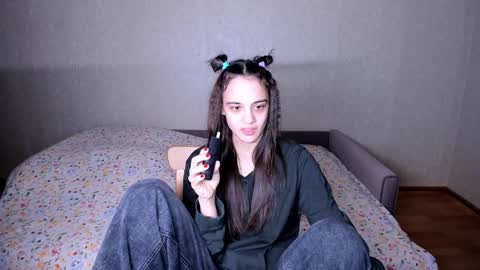 Snapshot of littleashleyy chatting on December 27, 2024, 5:48 pm littleashleyy online show from December 27, 2024, 5:48 pm