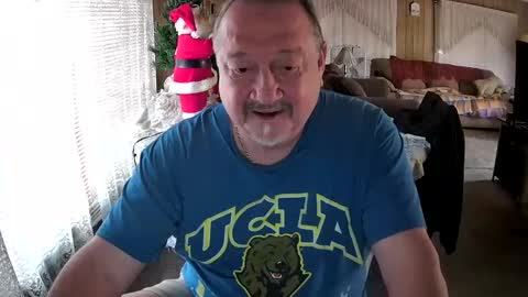 Littled83057 online show from December 23, 2024, 7:41 pm