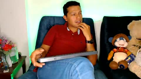 Snapshot of littledicklatin chatting on June 16, 2026, 2:25 am Manu online show from June 16, 2026, 2:25 am