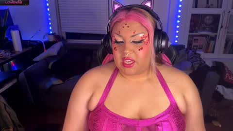 Snapshot of littledracula666 chatting on February 16, 2025, 10:43 am littledracula666 online show from February 16, 2025, 10:43 am