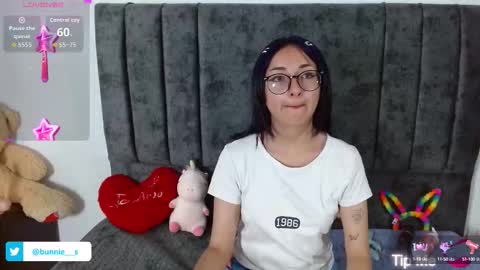 your little bunny  online show from September 30, 2025, 10:31 am