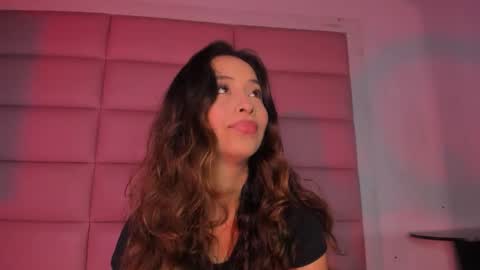 Snapshot of littlee_emma_ chatting on November 15, 2025, 11:54 pm littlee_emma_ online show from November 15, 2025, 11:54 pm