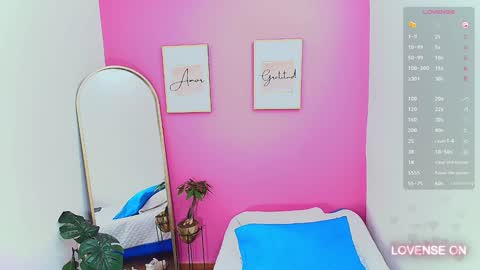 Tania  online show from January 30, 2025, 7:59 pm