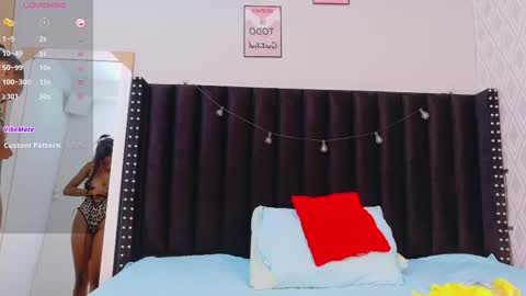 Tania  online show from September 23, 2025, 8:23 pm