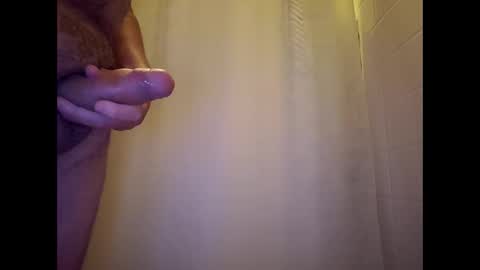 littleguyy888 online show from February 18, 2026, 1:07 pm