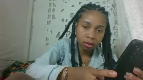 edra online show from October 9, 2025, 3:10 pm