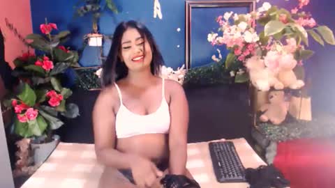 littleindianmilf online show from January 19, 2026, 8:29 am