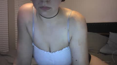 Snapshot of littlejessielov chatting on December 16, 2024, 7:26 am Jessie online show from December 16, 2024, 7:26 am