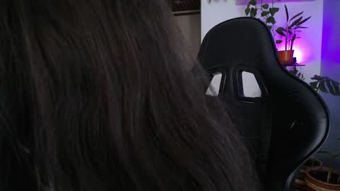 Laksmi online show from December 4, 2024, 9:02 pm