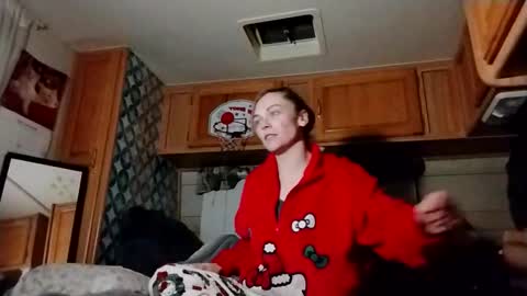 littleleo96 online show from December 5, 2025, 8:45 am