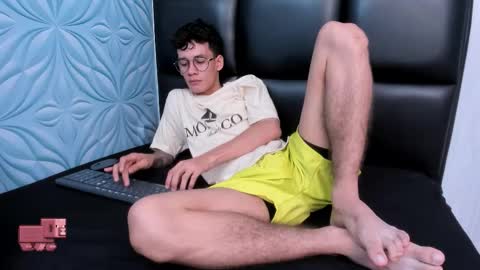 Snapshot of littlemax23 chatting on October 8, 2025, 12:58 pm MAX online show from October 8, 2025, 12:58 pm