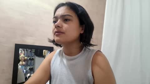 Snapshot of littlemelii chatting on September 12, 2025, 4:51 pm Melia online show from September 12, 2025, 4:51 pm