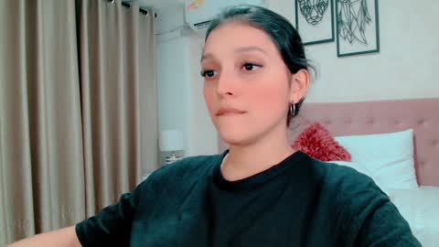 Sarahs Room online show from January 6, 2025, 4:36 am