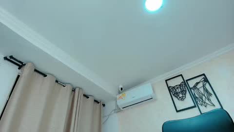 Sarahs Room online show from November 29, 2025, 9:40 pm