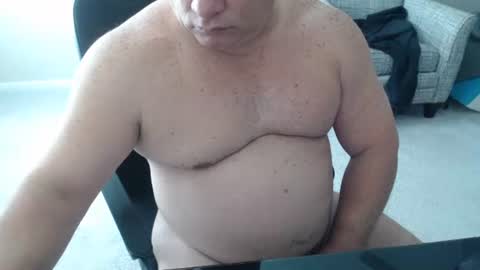 littleone1111765968 online show from November 1, 2025, 4:31 pm