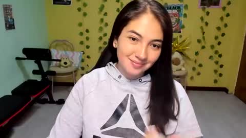 Mia  Wednesday to Sunday 730 am to 1030 am Colombian Hour D online show from June 14, 2026, 5:31 am