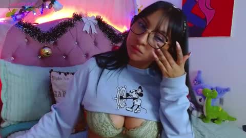 Snapshot of littlerouse_ chatting on January 10, 2025, 5:26 am Ruby Rouse online show from January 10, 2025, 5:26 am
