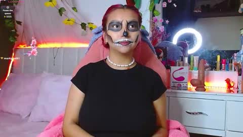 Snapshot of littlerouse_ chatting on October 13, 2025, 6:35 am Ruby Rouse online show from October 13, 2025, 6:35 am