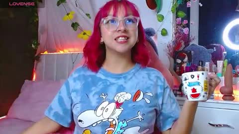 Snapshot of littlerouse_ chatting on October 22, 2025, 2:56 am Ruby Rouse online show from October 22, 2025, 2:56 am