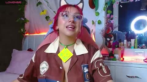 Snapshot of littlerouse_ chatting on October 24, 2025, 3:03 am Ruby Rouse online show from October 24, 2025, 3:03 am