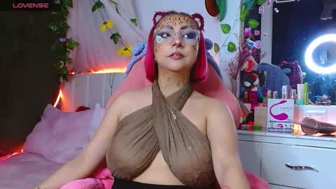 Snapshot of littlerouse_ chatting on October 31, 2025, 2:34 am Ruby Rouse online show from October 31, 2025, 2:34 am