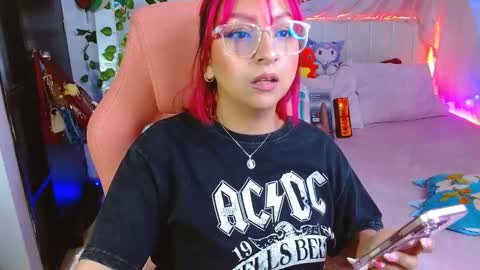 Snapshot of littlerouse_ chatting on February 20, 2026, 7:32 am Ruby Rouse online show from February 20, 2026, 7:32 am