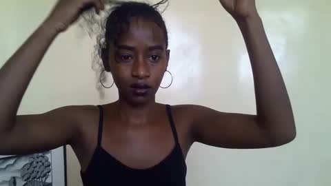 Snapshot of littlesandie chatting on December 16, 2024, 6:53 am littlesandie online show from December 16, 2024, 6:53 am