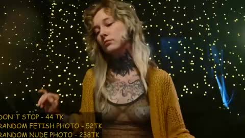 Niki  free tg channel with some photos gifs and info about streams  online show from May 19, 2026, 9:26 am