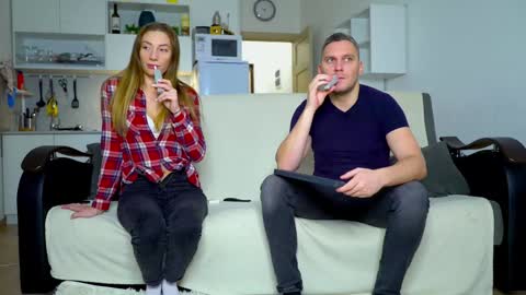 Little Tifany online show from November 29, 2025, 11:35 am