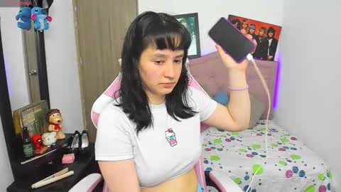 Snapshot of liv_rosse chatting on February 2, 2026, 3:49 am Katalina Novoa. online show from February 2, 2026, 3:49 am