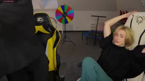 Sheryl online show from December 4, 2025, 11:19 am