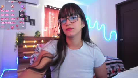 Snapshot of livfabi_ chatting on November 13, 2025, 5:45 pm Livfabi online show from November 13, 2025, 5:45 pm