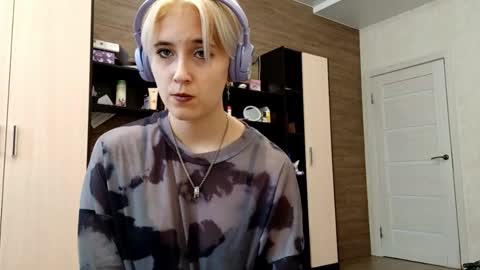 Snapshot of liviastubson chatting on September 11, 2025, 2:28 pm Nora online show from September 11, 2025, 2:28 pm