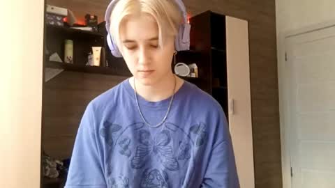 Snapshot of liviastubson chatting on September 12, 2025, 2:39 pm Nora online show from September 12, 2025, 2:39 pm