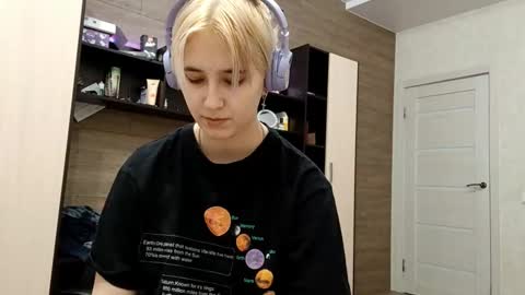 Snapshot of liviastubson chatting on September 15, 2025, 4:29 pm Nora online show from September 15, 2025, 4:29 pm