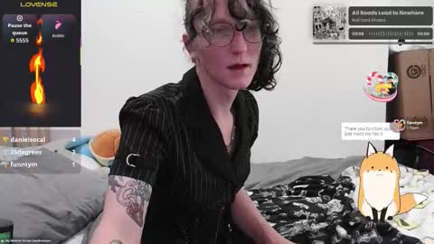 Snapshot of livolioyo chatting on November 27, 2025, 3:14 pm Livolio online show from November 27, 2025, 3:14 pm